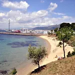 شقة In With Sea & Mountain Views روساس